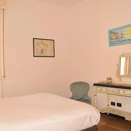 Acquamarina Al Porto 公寓